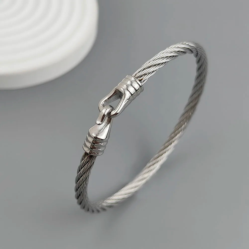 Horseshoe gold-plated stainless steel bracelet