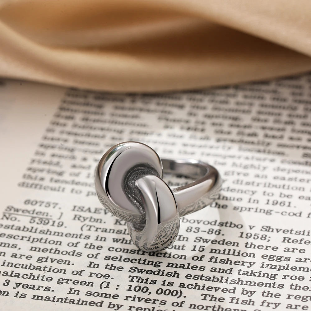 Irregular Geometric Ring