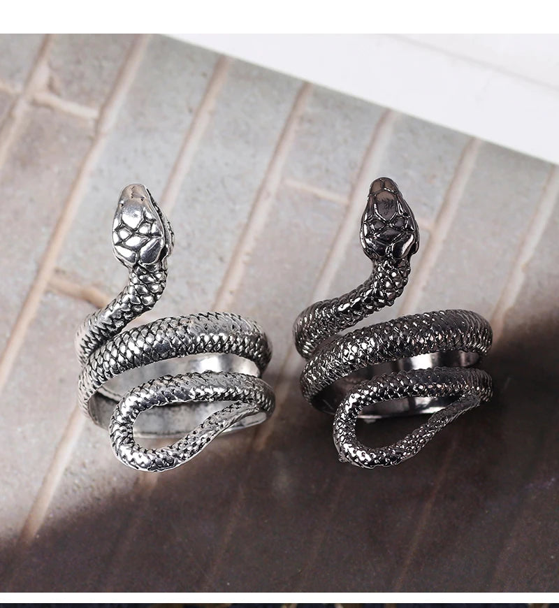 Snake Ring Black