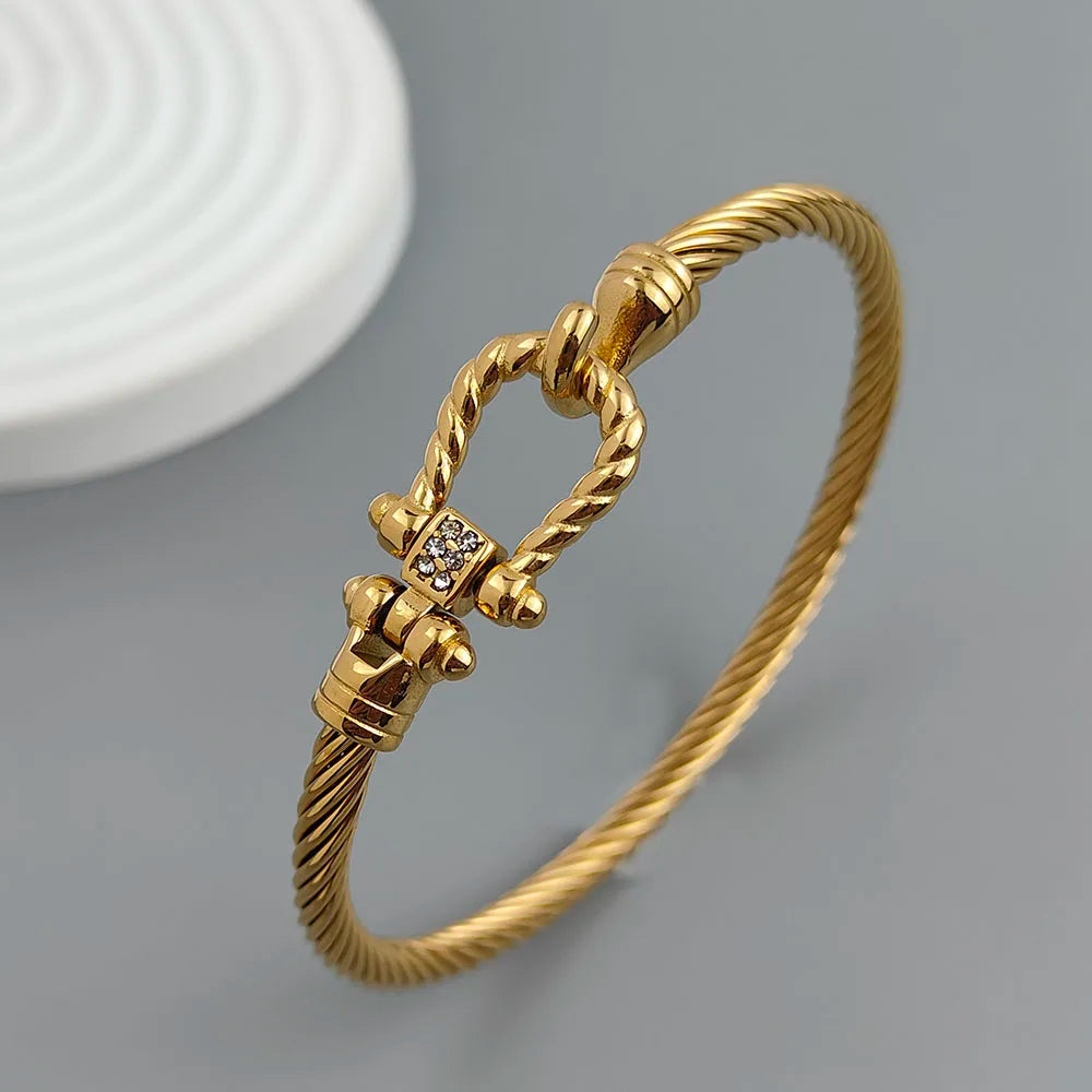 Horseshoe gold-plated stainless steel bracelet